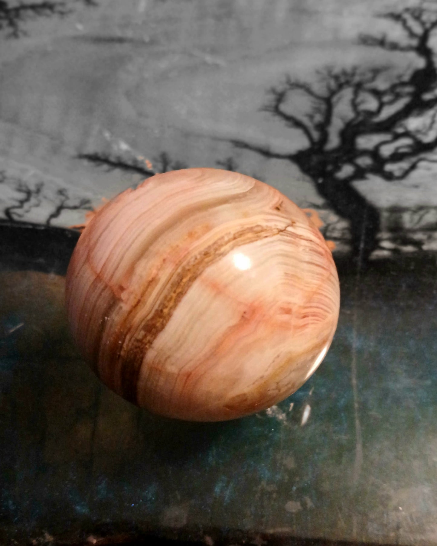 Round multi-color stone